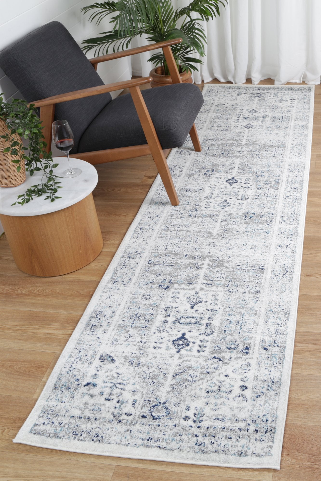 Provence Traditional in Cream and Blue : Runner